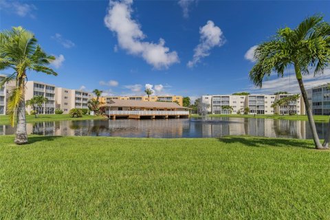 Condominio en venta en Dania Beach, Florida, 2 dormitorios, 106.28 m2 № 2153937 - foto 4