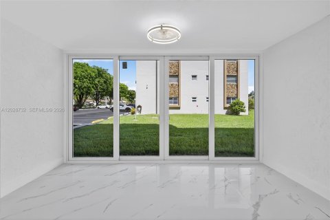 Condominio en venta en Dania Beach, Florida, 2 dormitorios, 106.28 m2 № 2153937 - foto 12