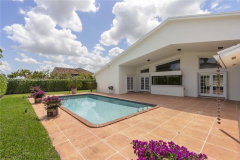 House in Miami, Florida 5 bedrooms, 350.71 sq.m. № 1991803 - photo 16