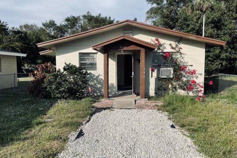 Villa ou maison à St. Lucie, Floride 3 chambres, 81.29 m2 № 2260037