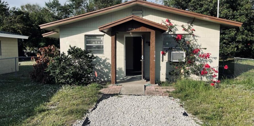 Villa ou maison à St. Lucie, Floride 3 chambres, 81.29 m2 № 2260037