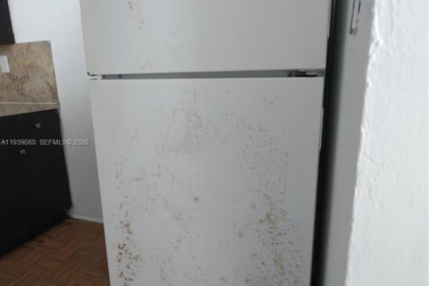 Купить коммерческую недвижимость в Майами, Флорида 437.76м2, № 1997466 - фото 5