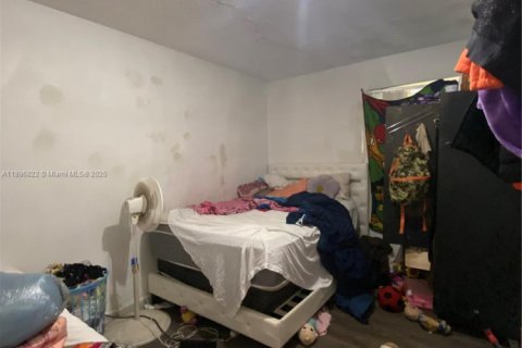 Townhouse in Miami Gardens, Florida 4 bedrooms, 120.96 sq.m. № 1948689 - photo 10