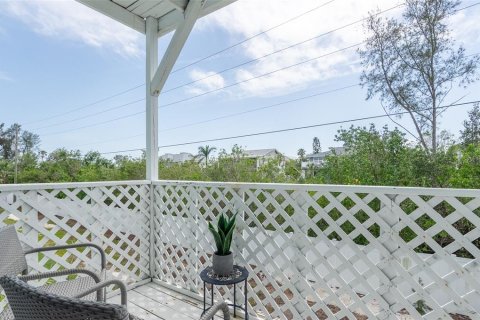 Townhouse in Indian Rocks Beach, Florida 3 bedrooms, 145.48 sq.m. № 1667052 - photo 6