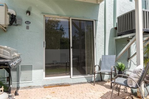 Townhouse in Indian Rocks Beach, Florida 3 bedrooms, 145.48 sq.m. № 1667052 - photo 27