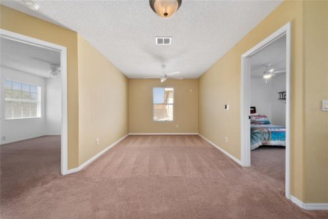 House in Orlando, Florida 4 bedrooms, 227.52 sq.m. № 1687255 - photo 26