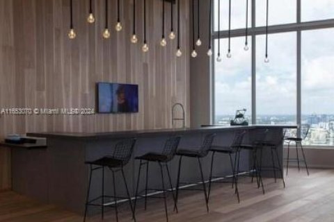 Condo in Miami, Florida, 1 bedroom  № 1704465 - photo 17