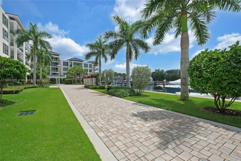 Condominio en venta en Palm Beach Gardens, Florida, 4 dormitorios, 357.58 m2 № 1954667 - foto 30