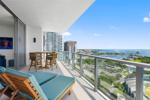 Condo in Saint Petersburg, Florida, 2 bedrooms  № 2379535