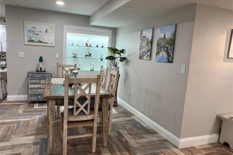 Condo in Madeira Beach, Florida, 3 bedrooms  № 946782 - photo 5