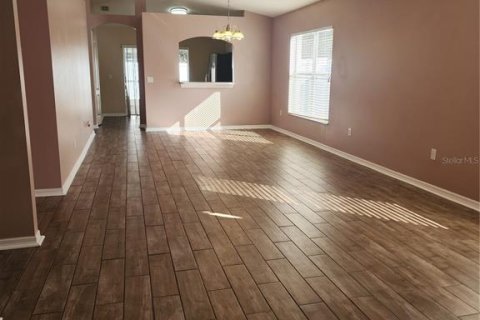 Villa ou maison à louer à Tampa, Floride: 3 chambres, 118.91 m2 № 1813031 - photo 6