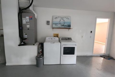 Villa ou maison à louer à Tampa, Floride: 3 chambres, 118.91 m2 № 1813031 - photo 24