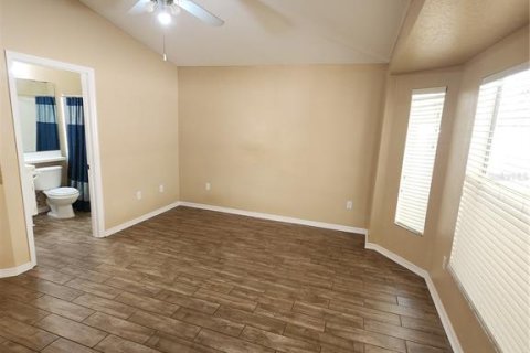 Villa ou maison à louer à Tampa, Floride: 3 chambres, 118.91 m2 № 1813031 - photo 13