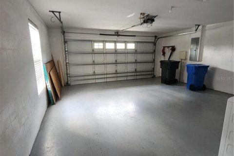 Villa ou maison à louer à Tampa, Floride: 3 chambres, 118.91 m2 № 1813031 - photo 25