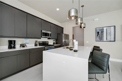 Condominio en alquiler en Kissimmee, Florida, 4 dormitorios, 139.35 m2 № 1903298 - foto 15