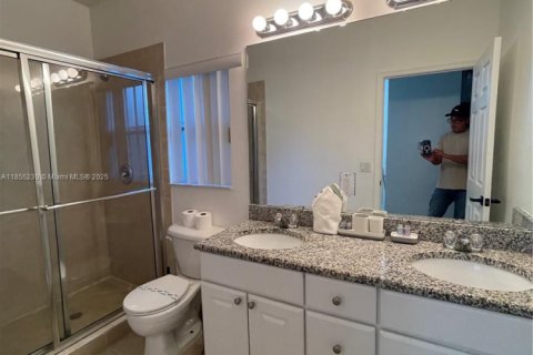 Casa en alquiler en Oakland Park, Florida, 4 dormitorios, 180.42 m2 № 1962602 - foto 13