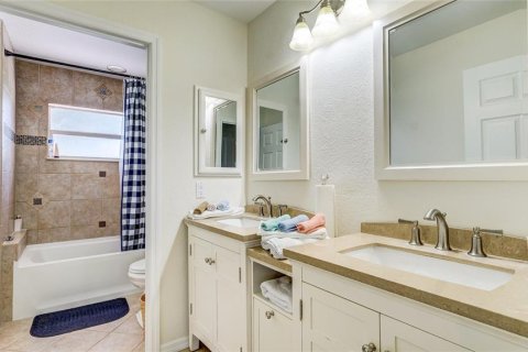 Casa en venta en Sarasota, Florida, 3 dormitorios, 279.54 m2 № 2206071 - foto 18