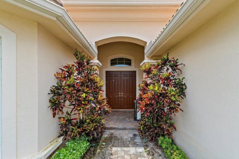 House in Jupiter, Florida 3 bedrooms, 246.75 sq.m. № 2295659 - photo 6