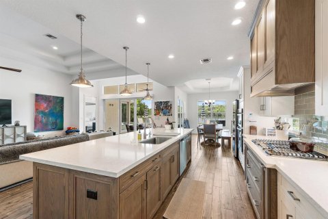 House in Jupiter, Florida 3 bedrooms, 246.75 sq.m. № 2295659 - photo 12