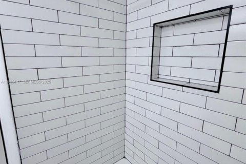 House in Coral Springs, Florida 2 bedrooms № 1993346 - photo 19