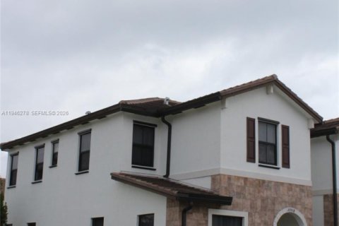 Купить виллу или дом в Хайалиа, Флорида 3 спальни, 143.07м2, № 2061359 - фото 1