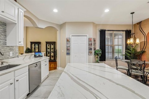 Villa ou maison à vendre à Wesley Chapel, Floride: 3 chambres, 182.74 m2 № 2411548 - photo 15