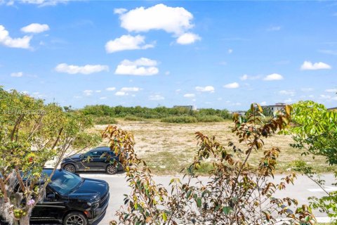 Купить таунхаус в Хомстед, Флорида 4 спальни, 129.88м2, № 2068668 - фото 4