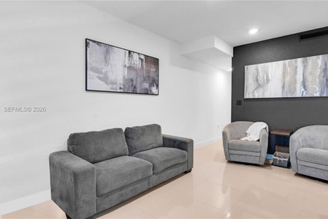 Купить таунхаус в Хомстед, Флорида 4 спальни, 129.88м2, № 2068668 - фото 5