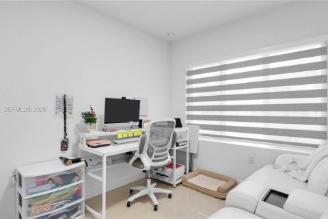 Купить таунхаус в Хомстед, Флорида 4 спальни, 129.88м2, № 2068668 - фото 24