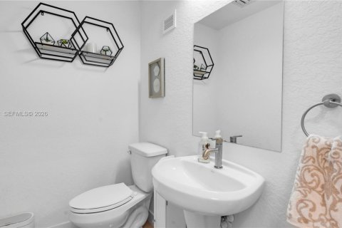 Купить таунхаус в Хомстед, Флорида 4 спальни, 129.88м2, № 2068668 - фото 29