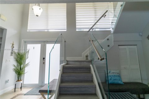 Villa ou maison à vendre à Pembroke Pines, Floride: 5 chambres, 344.57 m2 № 1893044 - photo 12