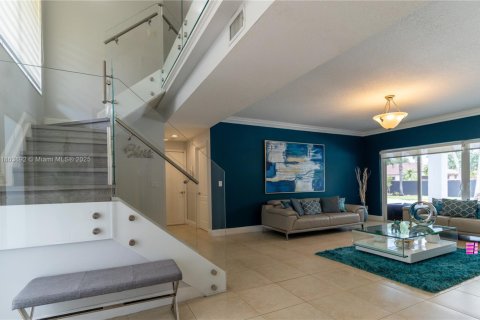 Villa ou maison à vendre à Pembroke Pines, Floride: 5 chambres, 344.57 m2 № 1893044 - photo 17