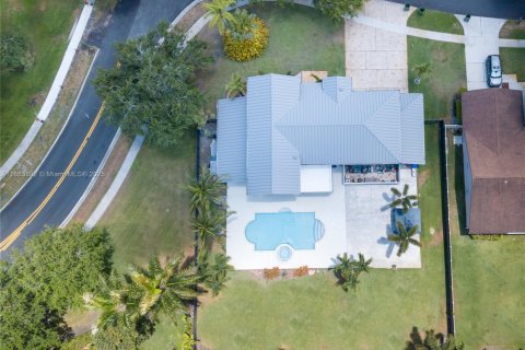 Villa ou maison à vendre à Pembroke Pines, Floride: 5 chambres, 344.57 m2 № 1893044 - photo 5