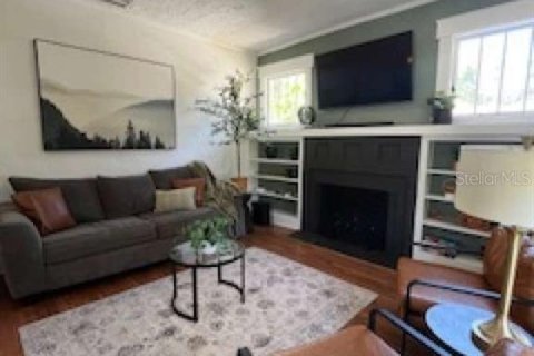 House in Bradenton, Florida 3 bedrooms, 130.06 sq.m. № 2308760 - photo 3