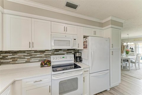 House in Bradenton, Florida 2 bedrooms, 105.82 sq.m. № 1762113 - photo 18