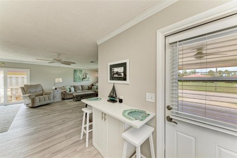 House in Bradenton, Florida 2 bedrooms, 105.82 sq.m. № 1762113 - photo 17