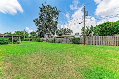 House in Bradenton, Florida 2 bedrooms, 105.82 sq.m. № 1762113 - photo 30