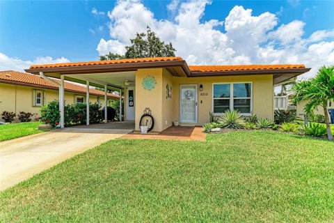 House in Bradenton, Florida 2 bedrooms, 105.82 sq.m. № 1762113 - photo 2