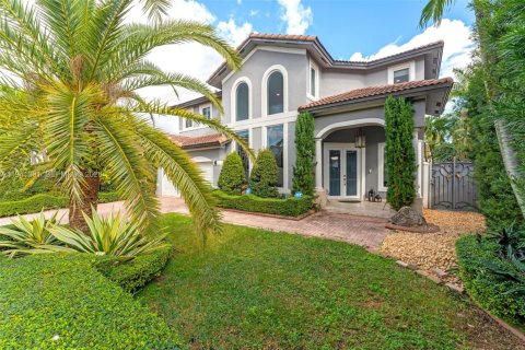Дом в Майами, Флорида 4 спальни, 234.58м2 № 1999415