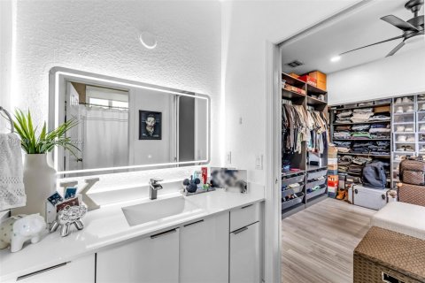 Купить виллу или дом в Майами, Флорида 4 спальни, 234.58м2, № 1999415 - фото 19