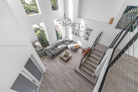 Купить виллу или дом в Майами, Флорида 4 спальни, 234.58м2, № 1999415 - фото 13