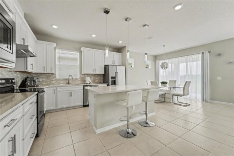 Casa en venta en Kissimmee, Florida, 3 dormitorios, 158.03 m2 № 2239740 - foto 9
