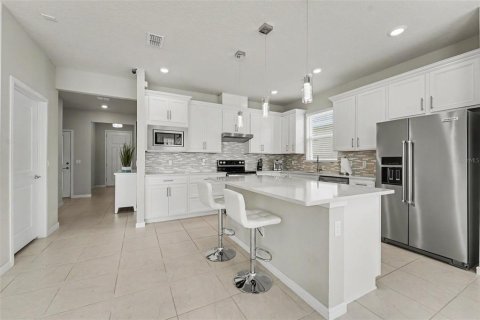 Casa en venta en Kissimmee, Florida, 3 dormitorios, 158.03 m2 № 2239740 - foto 10