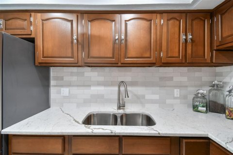 Купить кондоминиум в Сент-Питерсберг, Флорида 6 комнат, 65.03м2, № 1741000 - фото 8