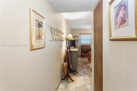 Купить кондоминиум в Холливуд, Флорида 2 спальни, 87.79м2, № 2020333 - фото 14