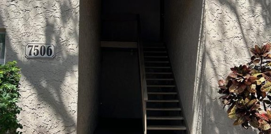 Condominio en Tampa, Florida, 2 dormitorios № 1675397