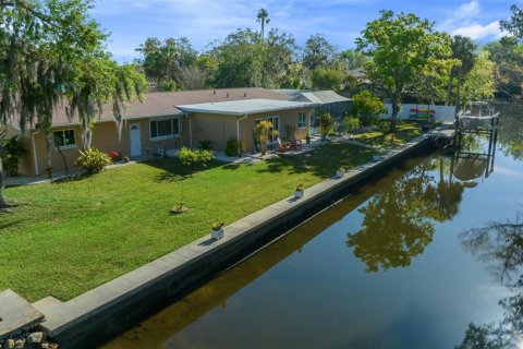 Casa en venta en Crystal River, Florida, 3 dormitorios, 191.75 m2 № 1516841 - foto 11