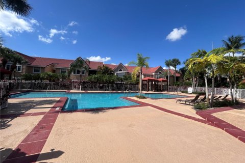 Condominio en venta en Miami, Florida, 2 dormitorios, 90.95 m2 № 1936495 - foto 15