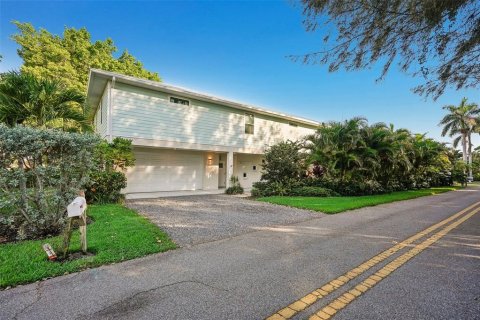 Casa en alquiler en Longboat Key, Florida, 4 dormitorios, 218.23 m2 № 213349 - foto 2
