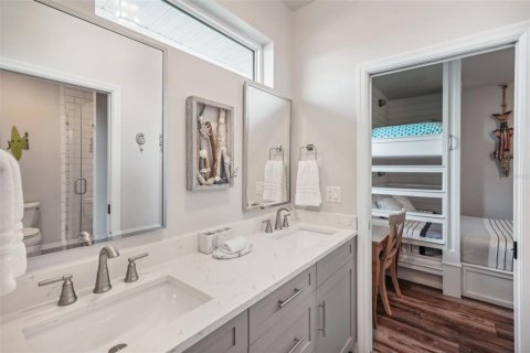 Casa en alquiler en Longboat Key, Florida, 4 dormitorios, 218.23 m2 № 213349 - foto 28